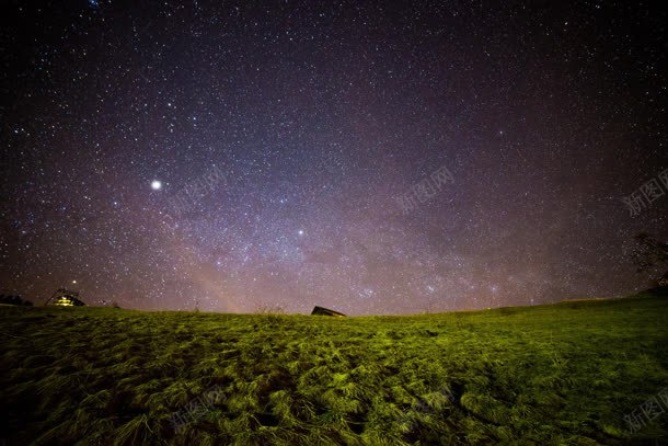 紫色星空下嫩绿草地背景图片免费下载 素材7yxkjjguw 新图网