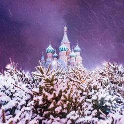 大雪草棚城堡大雪纷飞城堡浪漫高清图片