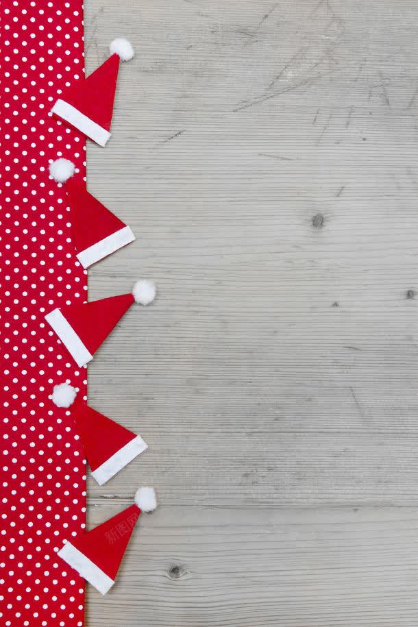 木板上的圣诞帽jpg设计背景_新图网 https://ixintu.com 图片素材 圣诞帽 圣诞节 底纹背景 木板 木板上的圣诞帽图片 木板上的圣诞帽图片素材下载 背景 背景花边 节日
