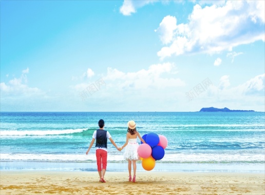 风景海边情侣气球背景摄影图片