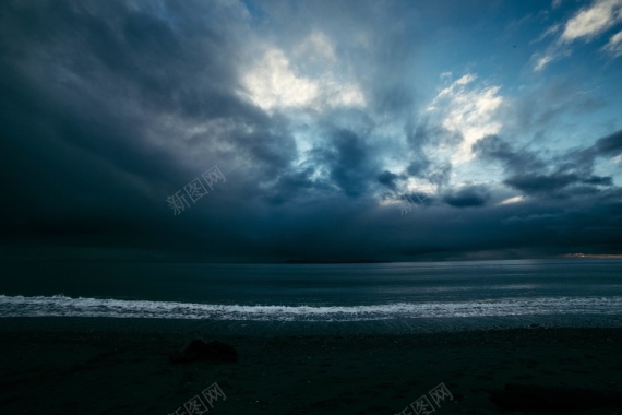 天空大海瞎想无限背景