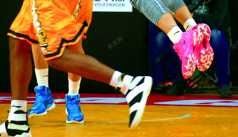 打球现场的拍摄记录jpg设计背景_新图网 https://ixintu.com 体育 打球 篮球 运动