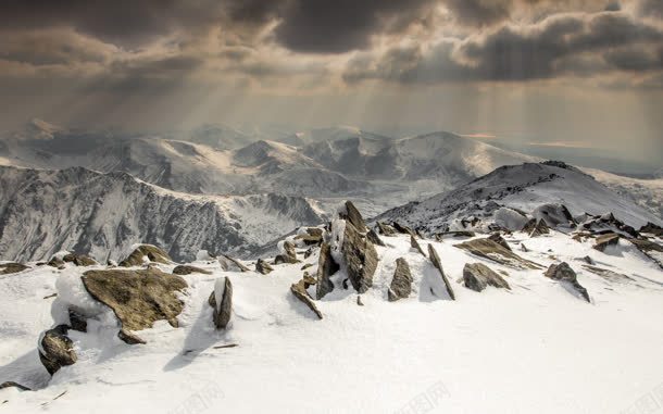 雪山上顶海报背景jpg设计背景_新图网 https://ixintu.com 海报 背景 雪山