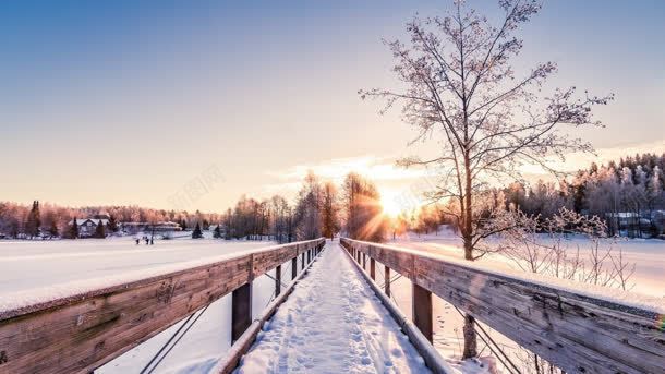 阳光下的雪景摄影图jpg_新图网 https://ixintu.com 摄影 阳光 雪景