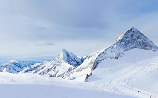 雪后的山峰和小路jpg设计背景_新图网 https://ixintu.com 小路 山峰 雪后