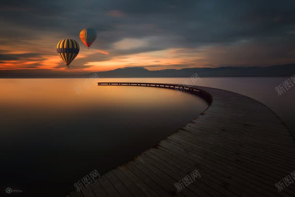 夕阳下的海面氢气球jpg设计背景_新图网 https://ixintu.com 夕阳 气球 海面