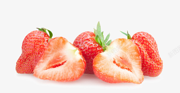新鲜草莓png免抠素材_新图网 https://ixintu.com 切块 切开 叶子 果实 水果 绿叶 美味的新鲜草莓高清图片 草莓剖面 草莓横切面