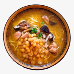 碗豆面香菇炖鸡面高清图片