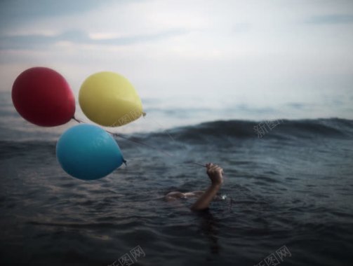 海水波涛气球游泳背景