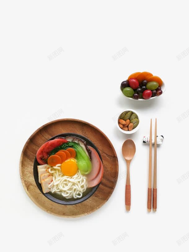 营养食物png免抠素材_新图网 https://ixintu.com 坚果 木勺 水果 火腿肠 筷子 美食 面包