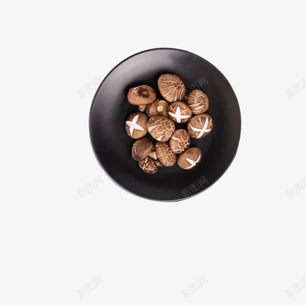 盘子里的香菇png免抠素材_新图网 https://ixintu.com 卡通 手绘 棕色 白色 盘子 蔬菜 香菇 黑色
