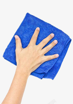 蓝色毛巾手拿着一个洗车毛巾高清图片