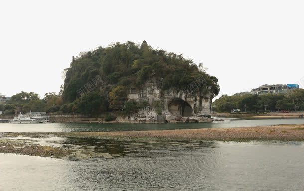 象鼻山山水摄影png免抠素材_新图网 https://ixintu.com 云彩 天空 山水 山水风景 摄影 桂林 海 海洋 海滩 自然景观 蓝天 象鼻山