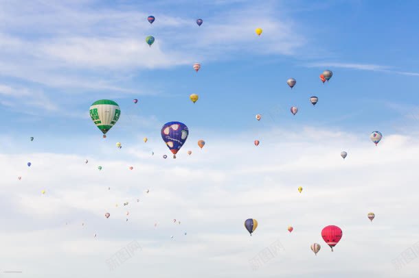 蓝色天空热气球不规则颜色背景jpg设计背景_新图网 https://ixintu.com 不规则 天空 热气球 素材 背景 蓝色 颜色