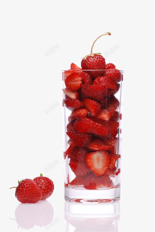 杯子里的草莓png免抠素材_新图网 https://ixintu.com 水果 水果汁 玻璃杯 草莓 草莓汁