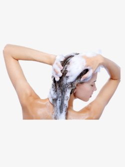头发沾满泡沫的女孩洗浴背影高清图片