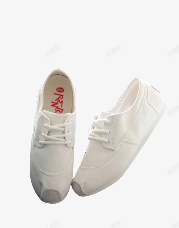 系带白色平底鞋png免抠素材_新图网 https://ixintu.com 小白鞋 白色学生鞋 白鞋 系带运动鞋 走路鞋