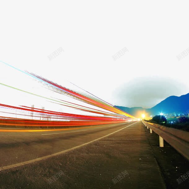 夜空下公路速度光线png免抠素材_新图网 https://ixintu.com 光效 光线 光速 公路 发光 直线 速度 速度光