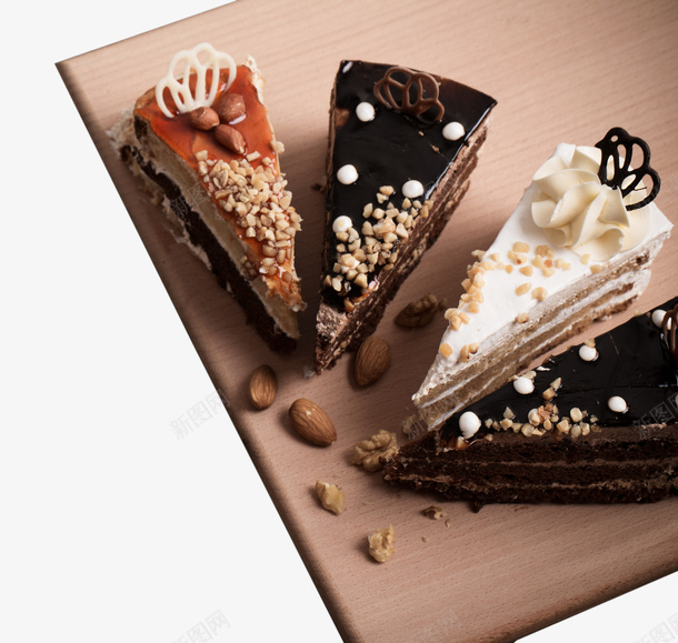创意三角形蛋糕png免抠素材_新图网 https://ixintu.com 创意三角形蛋糕 糕点 食品