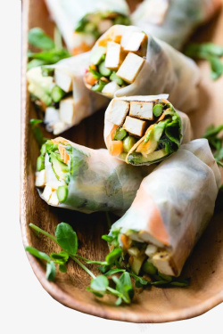 鲜香菇豆腐美味蔬菜春卷高清图片