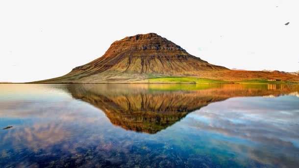 冰岛基尔丘山二十png免抠素材_新图网 https://ixintu.com 名胜古迹 旅游风景 著名建筑