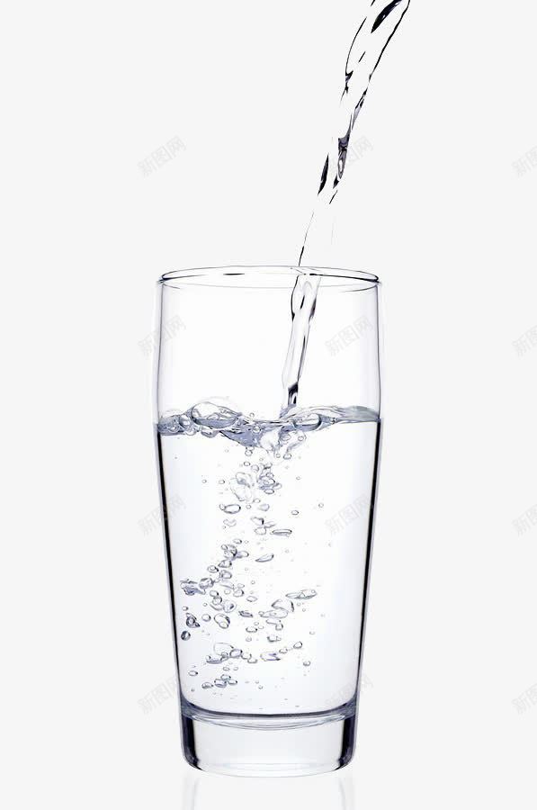饮用水纯净水png免抠素材_新图网 https://ixintu.com 倒水 玻璃杯 纯净水 饮用水
