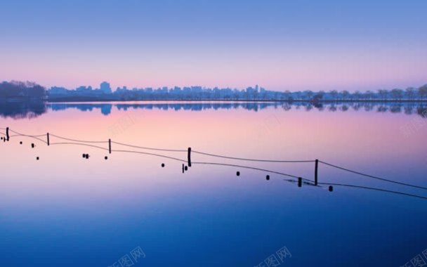 海上湖面夕阳宽屏背景
