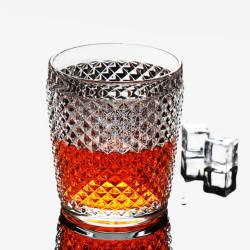 威士忌杯洋酒杯茶杯啤酒杯钻石纹杯高清图片