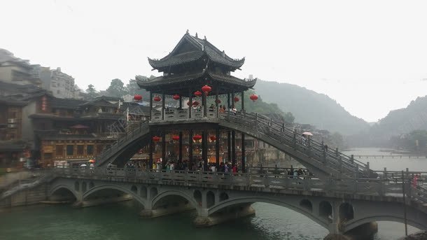 桥上的楼阁png免抠素材_新图网 https://ixintu.com 张家界 旅游 楼阁 风景