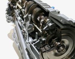 金属的发动机汽车发动机高清图片