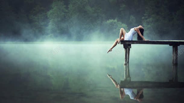 站在湖面上的舞者jpg设计背景_新图网 https://ixintu.com 湖面 舞者