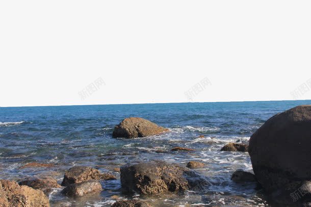 海边的岩石摄影png免抠素材_新图网 https://ixintu.com 大海 岩石 摄影 景色 海边岩石 海边的岩石 白云 石头 自然 自然景观 自然风景 自然风景拍摄图 风景