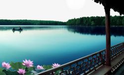 地产湖边美景湛蓝的湖景高清图片