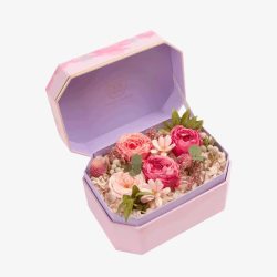 淡紫色玫瑰创意永生花礼盒高清图片