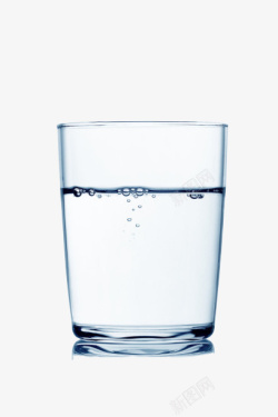 水杯里的冰块水杯里的纯水高清图片