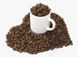 心形卡咖啡豆里的杯子高清图片