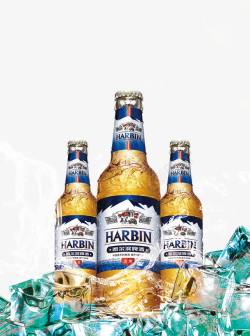 水杯中的冰块冰块中的哈尔滨啤酒高清图片