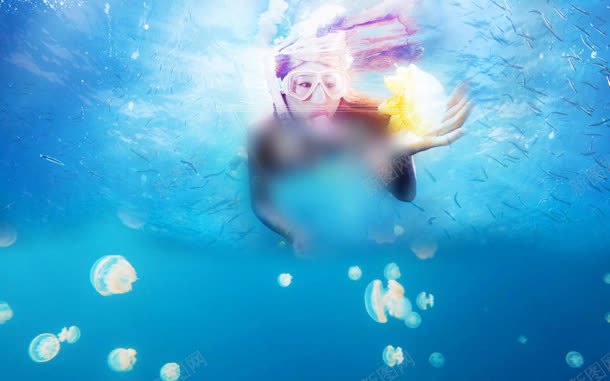 蓝色深海下的潜水员jpg设计背景_新图网 https://ixintu.com 女潜水员 深海 潜水员 蓝色