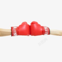 亚洲人训练拳击手套高清图片