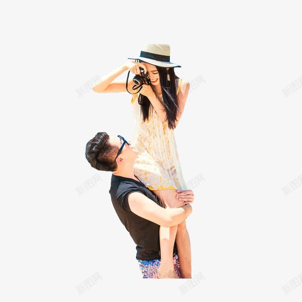 摄影海边玩耍的情侣在照相png免抠素材_新图网 https://ixintu.com 情侣 摄影 海边 照相 玩耍
