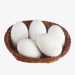 白色蛋一篮子新鲜鸭蛋高清图片