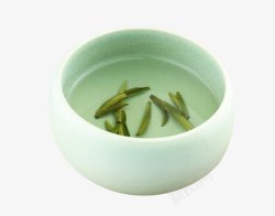 绿茶茶汤茶碗里的毛尖茶高清图片
