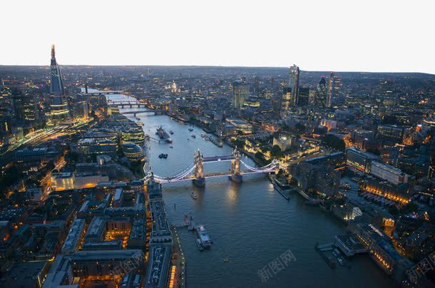 英国城市夜景png免抠素材_新图网 https://ixintu.com 城市 城市鸟瞰 建筑群 英国 鸟瞰