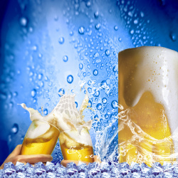 冒泡啤酒啤酒蓝色水珠背景高清图片