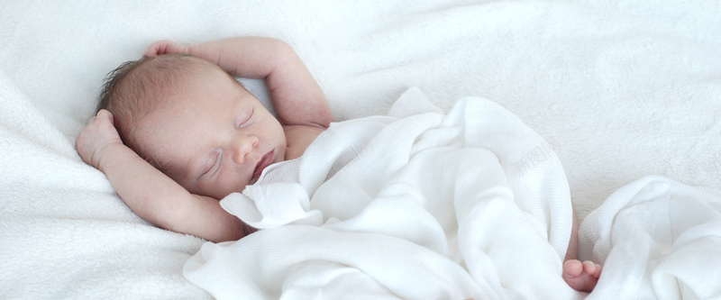 婴儿背景jpg_新图网 https://ixintu.com 可爱 婴儿 摄影 棉被 治愈 海报banner 生命 白色 风景