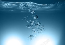 水里的气泡水里的气泡高清图片