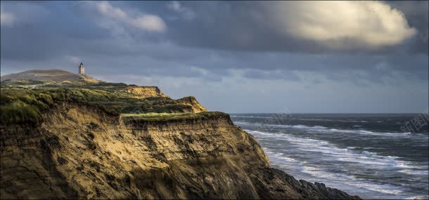 大海蓝天白云人类背景