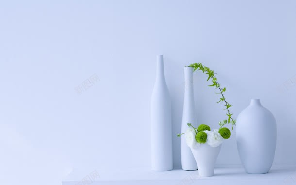 白色背景下的各种漂亮瓶子jpg设计背景_新图网 https://ixintu.com 各种 漂亮 瓶子 背景