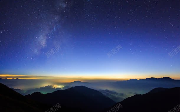 蓝天白云星空云雾山峰jpg设计背景_新图网 https://ixintu.com 云雾 山峰 星空 白云 蓝天