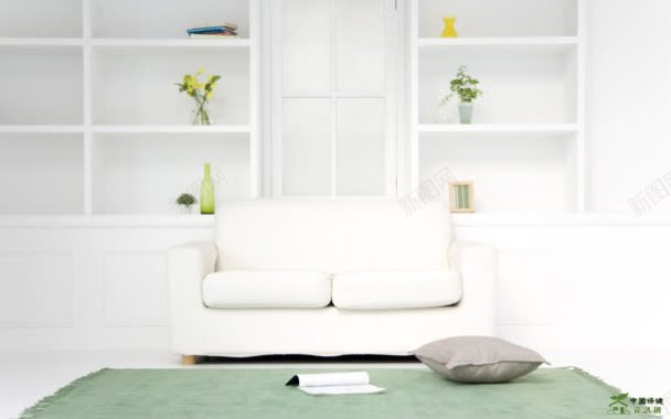 白色现代简约花瓶沙发背景